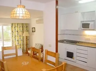 Ferrera Park Hotel *